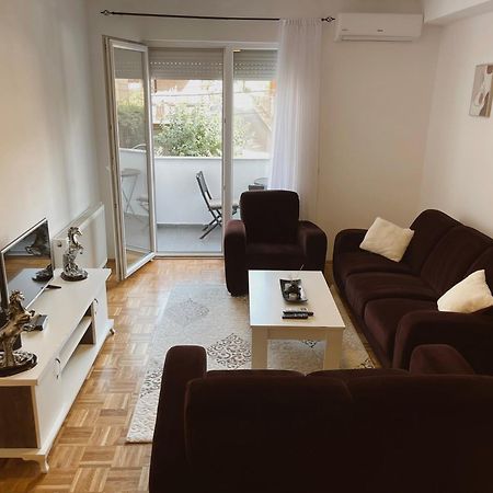 פרישטינה Apartment Troi מראה חיצוני תמונה