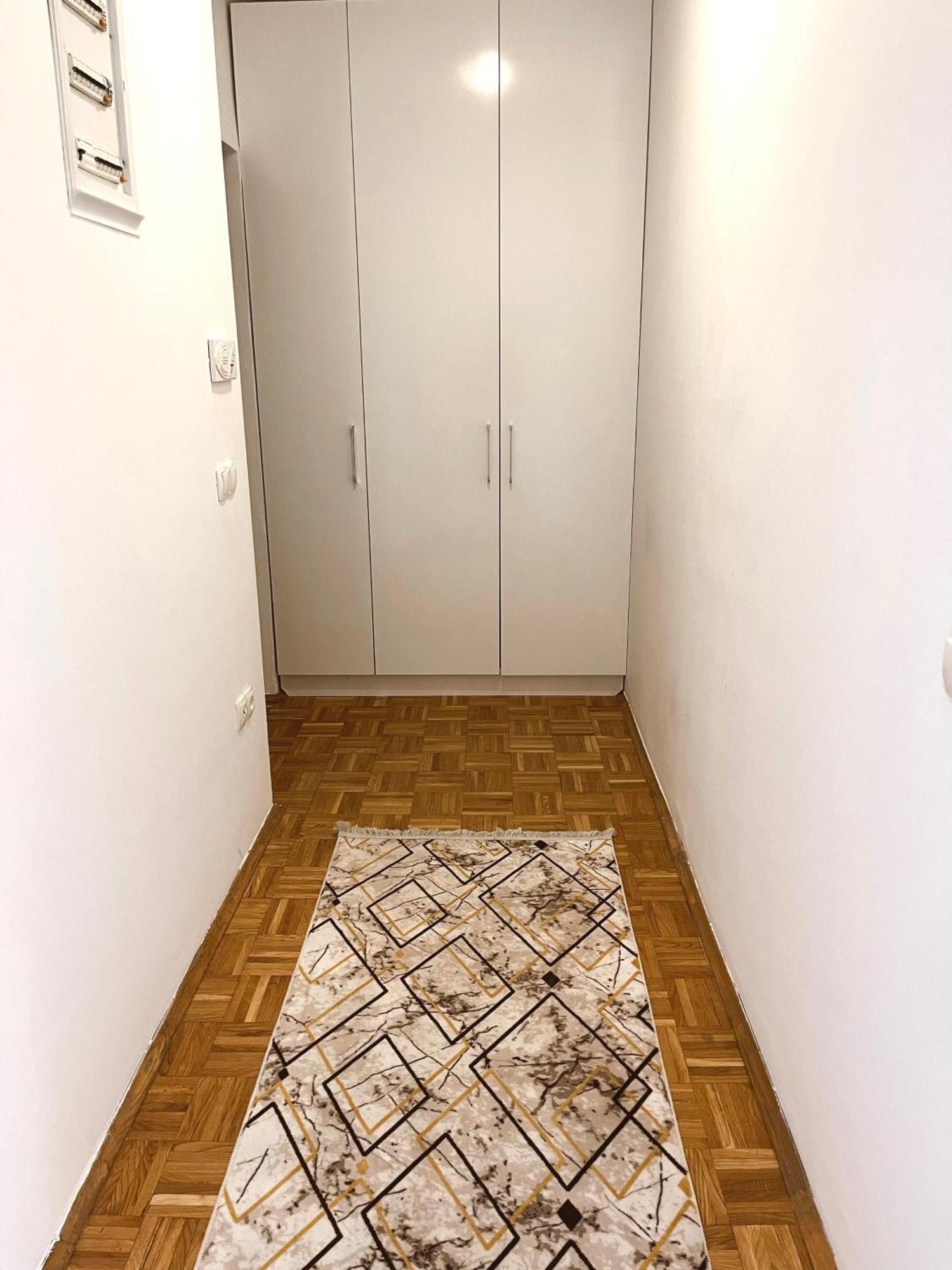 פרישטינה Apartment Troi מראה חיצוני תמונה