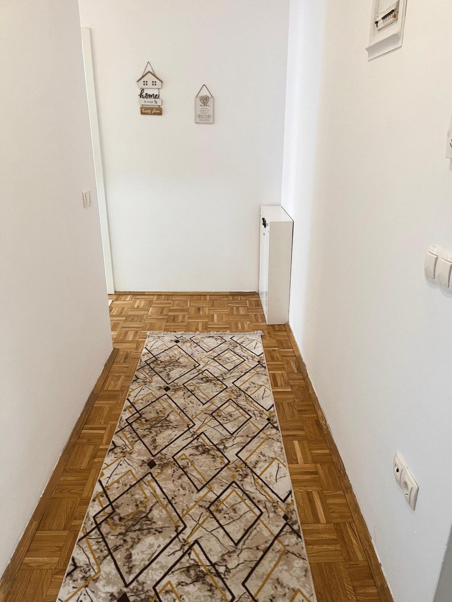 פרישטינה Apartment Troi מראה חיצוני תמונה
