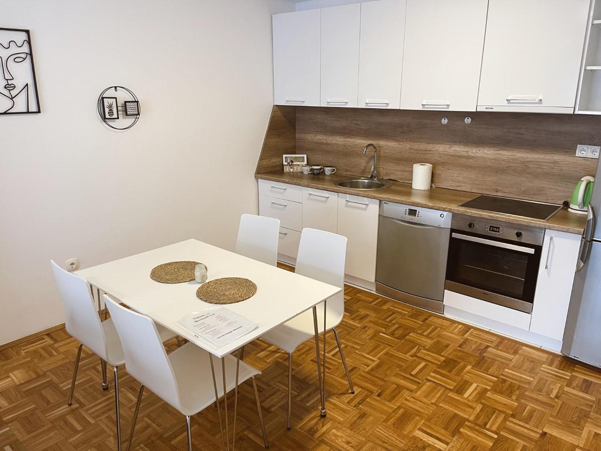 פרישטינה Apartment Troi מראה חיצוני תמונה